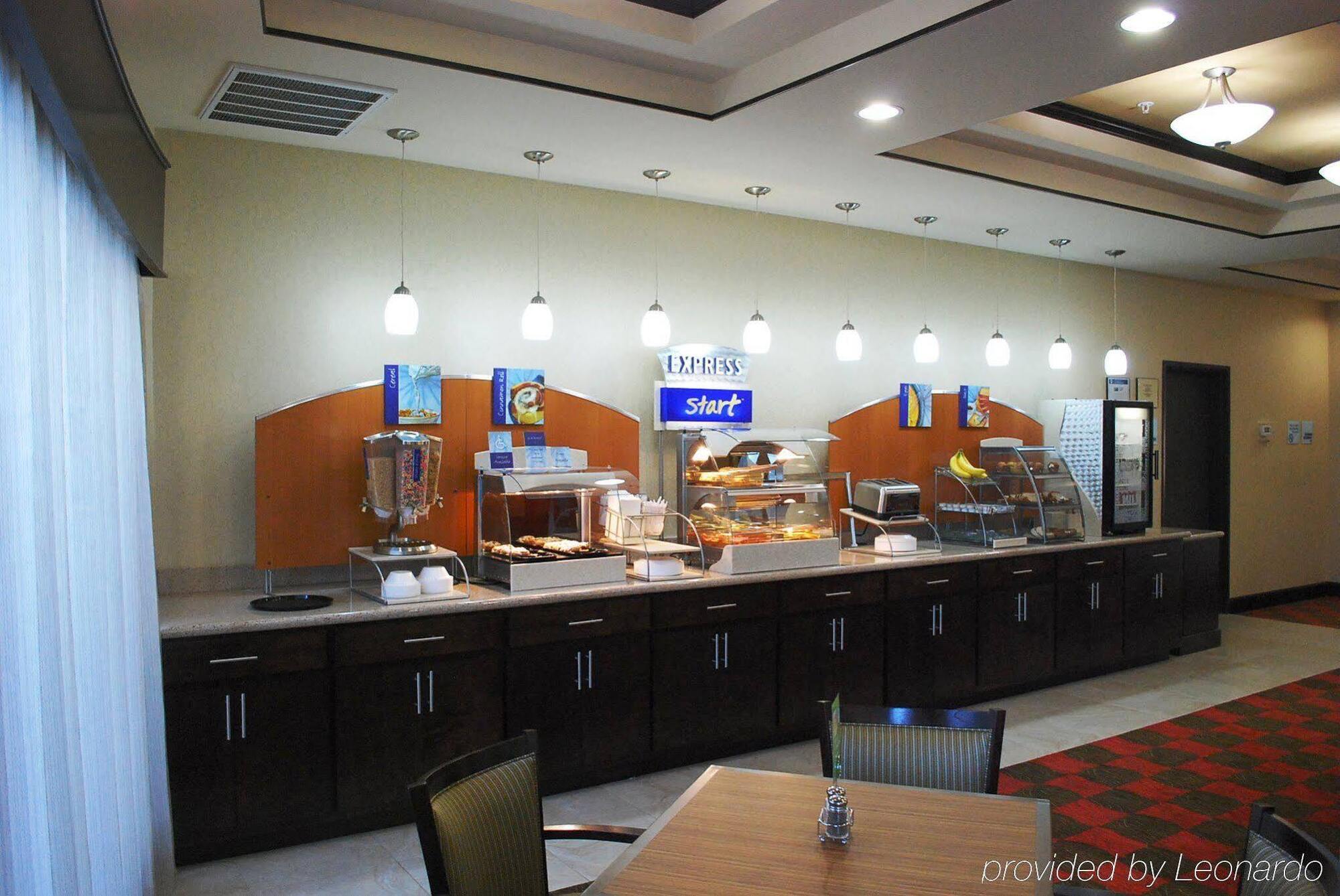 Holiday Inn Express & Suites Houston South - Near Pearland By Ihg Kültér fotó